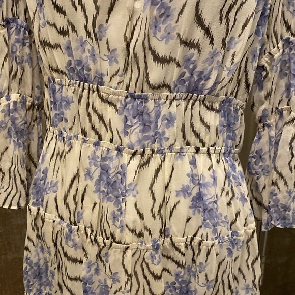 Cinq à Sept 100% silk Dress, US8 - Picture 9 of 14